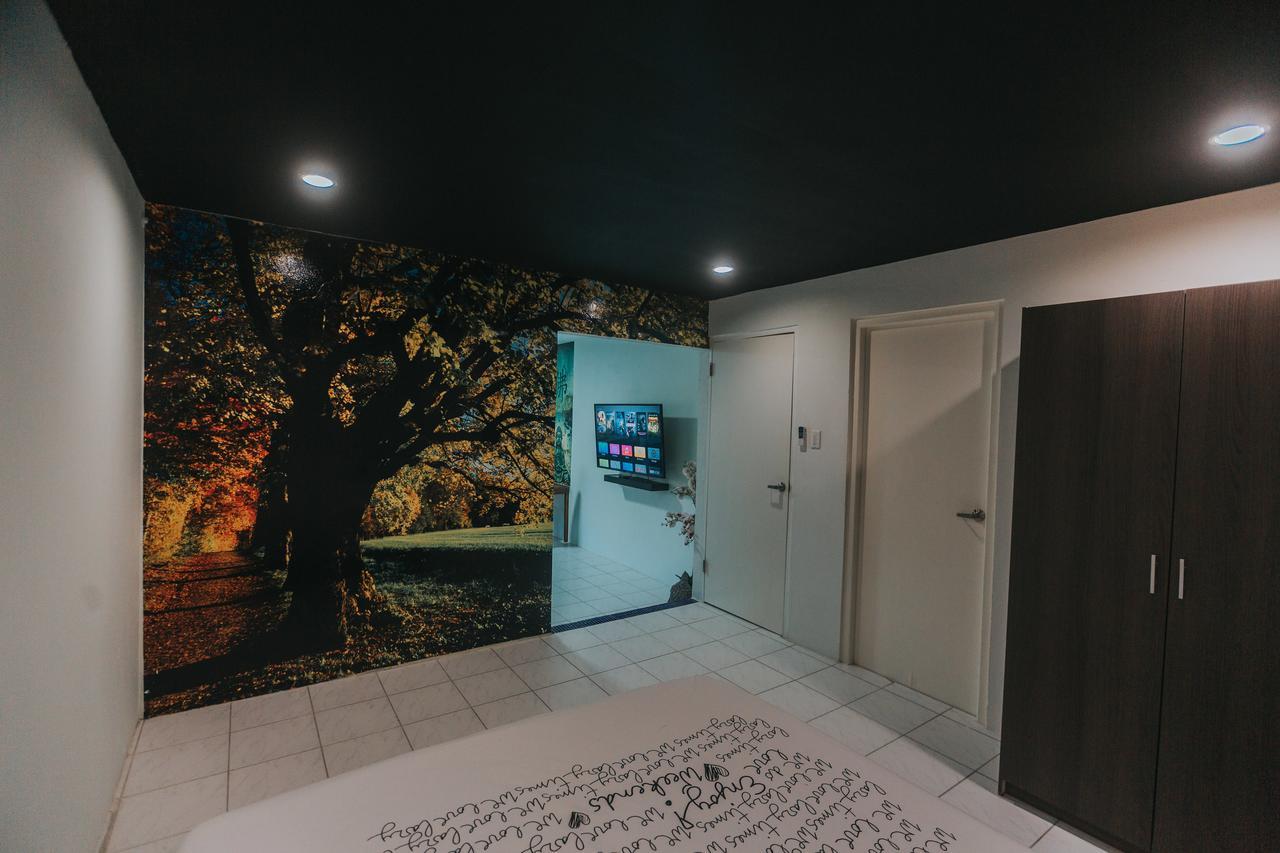 Buddha Studios Aruba 팜비치 외부 사진