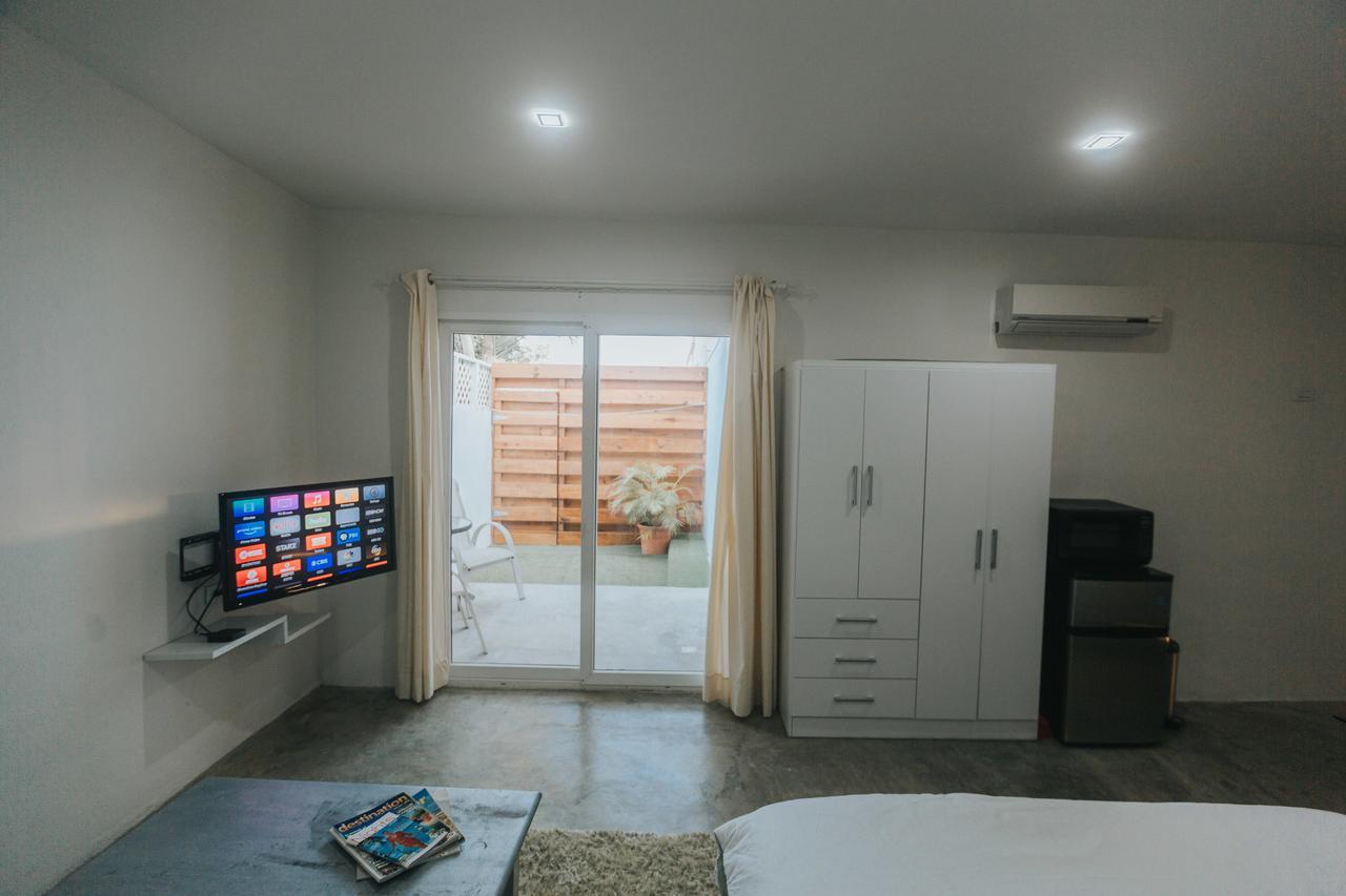 Buddha Studios Aruba 팜비치 외부 사진