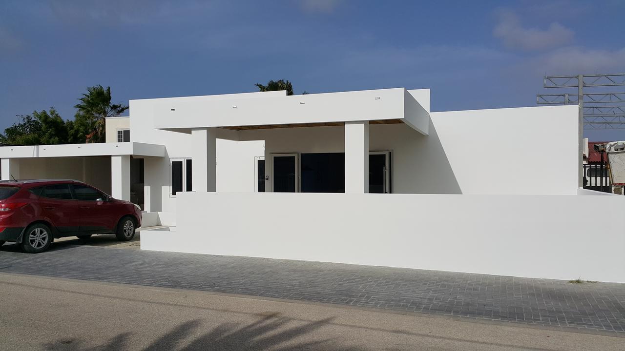 Buddha Studios Aruba 팜비치 외부 사진